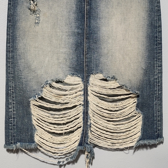 CULT OF INDIVIDUALITY Denim Skirt Womens Size 28 LONG Distressed Ripped Grunge - Picture 4 of 16